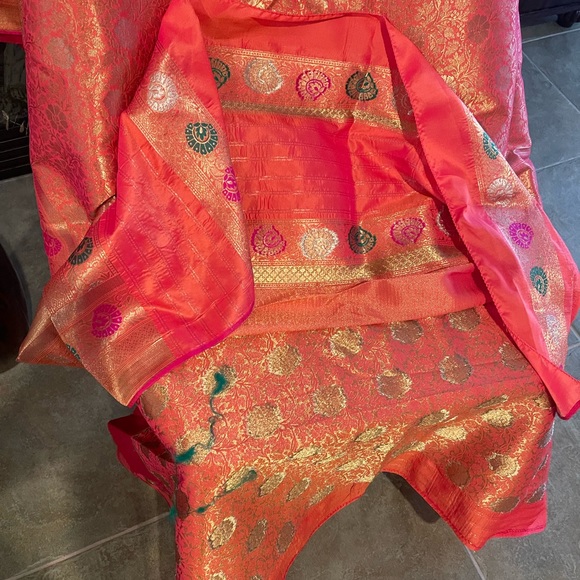 Peach Meenakari Silk Woven Benarasi Saree With Bp - Picture 3 of 4